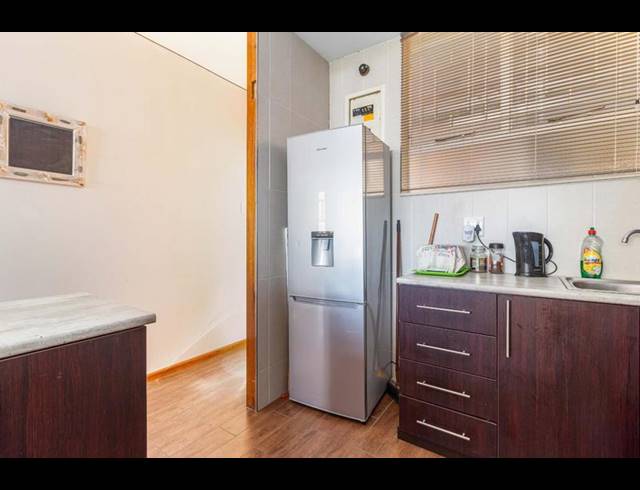 1 BEDROOM PROPERTY TO RENT IN LOEVENSTEIN